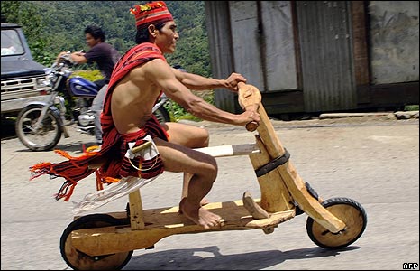 _44573104_scooter_afp466.jpg