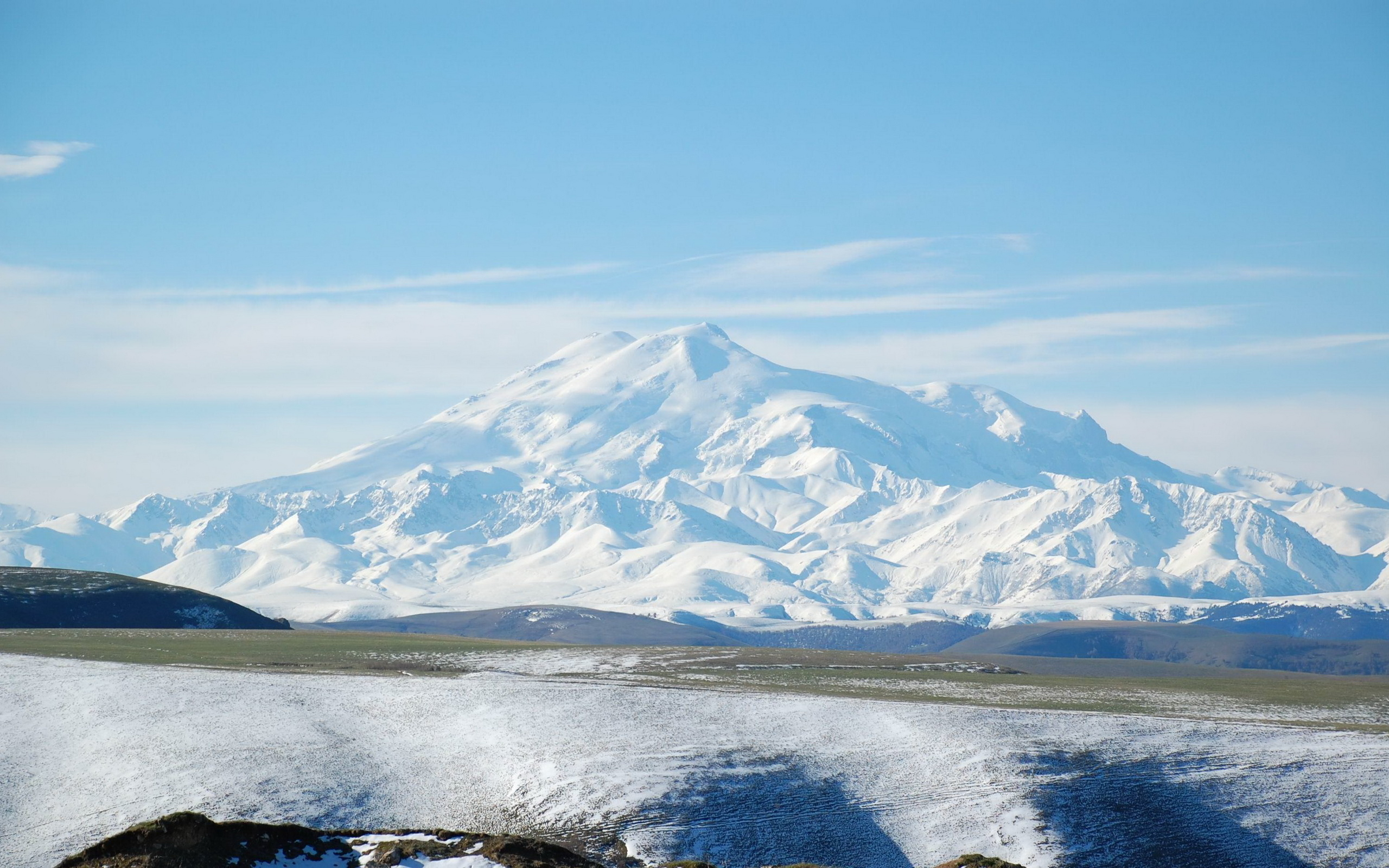 pictures-2560x1600-2011-Nature_Mountains_Elbrus_031394_.jpg