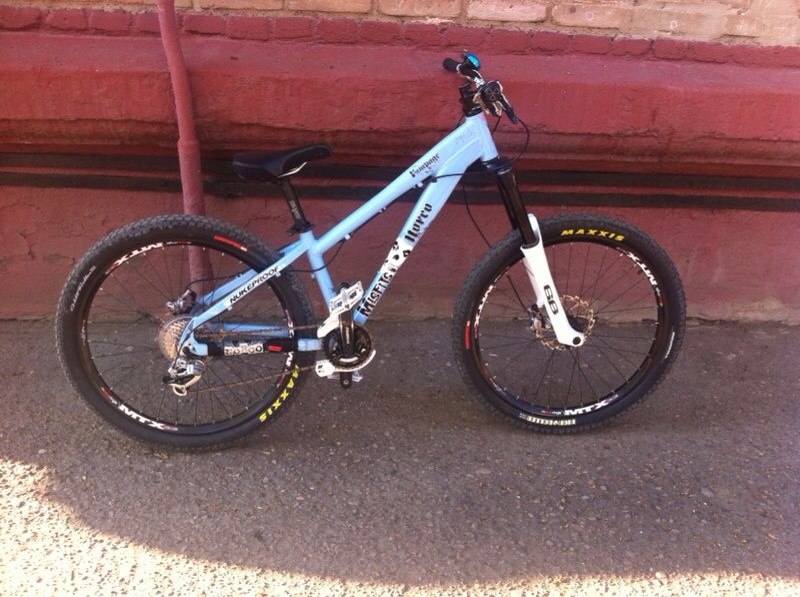 IqlhXgItBqk.jpg